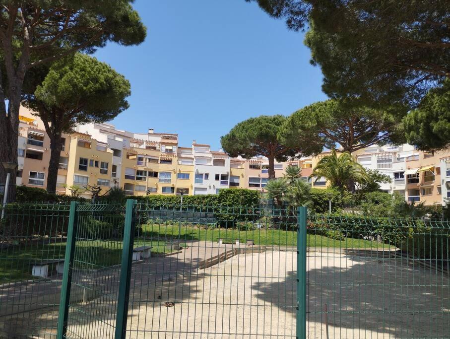 Apartment 4 Couchages Avec Piscine D'ete Vue Port *