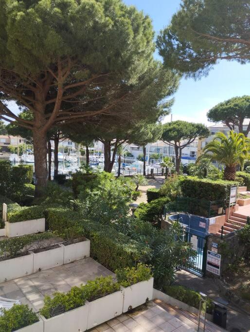 4 Couchages Avec Piscine D'ete Vue Port Agde
