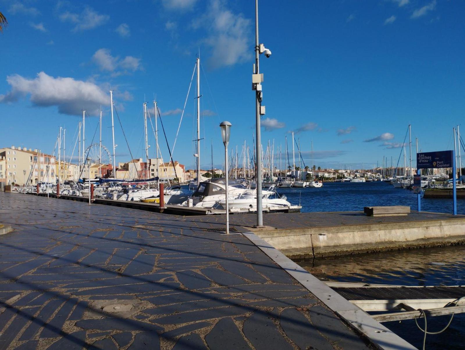 4 Couchages Avec Piscine D'ete Vue Port Agde